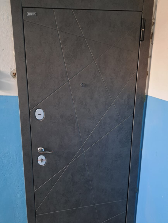 Входная дверь Граффити 5.5 вид изнутри